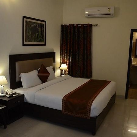 Chitra Grand Otel Haridwār Dış mekan fotoğraf